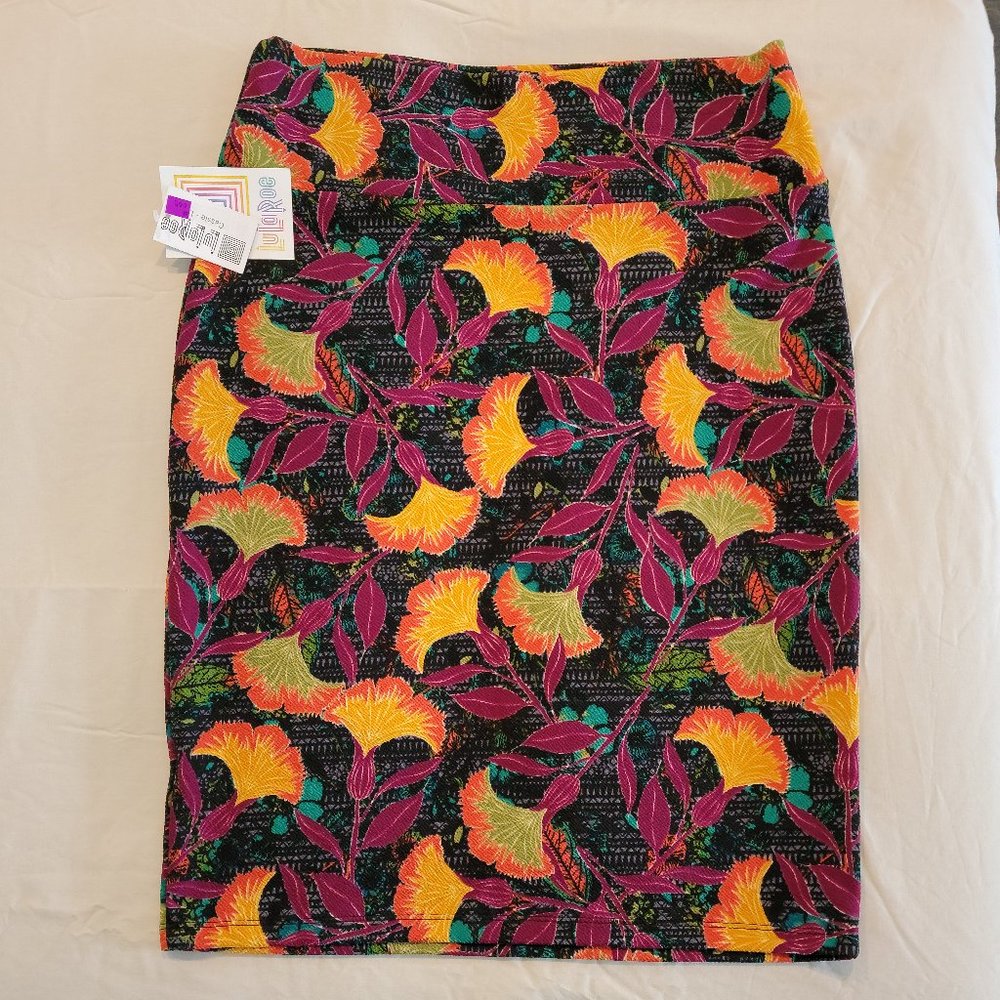LuLaRoe Cassie Pencil Skirt- Large